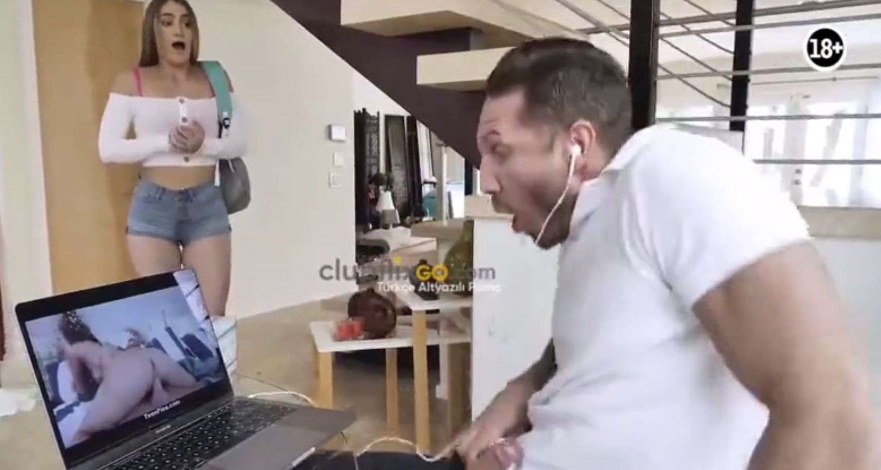 Rus lolita evde abisi porno